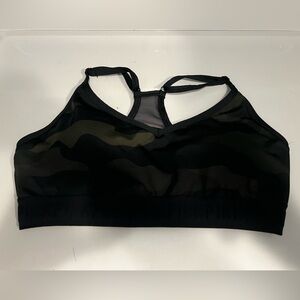 Victoria’s Secret PINK Camo Ultimate Lightly Lined Adjustable Strap Sports Bra